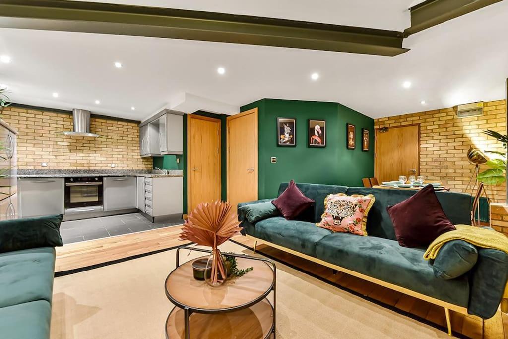 Spacious 2 Bed Urban Jungle Flat, Central Londýn Exteriér fotografie