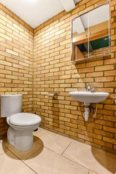 Spacious 2 Bed Urban Jungle Flat, Central Londýn Exteriér fotografie