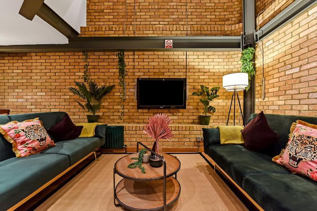 Spacious 2 Bed Urban Jungle Flat, Central Londýn Exteriér fotografie