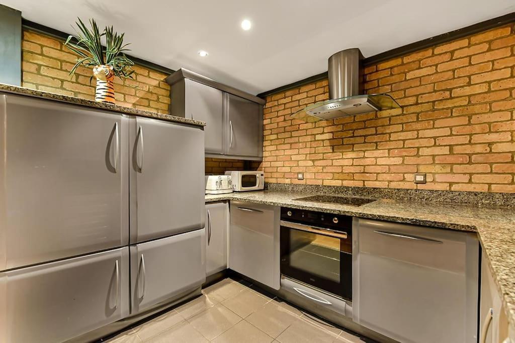 Spacious 2 Bed Urban Jungle Flat, Central Londýn Exteriér fotografie